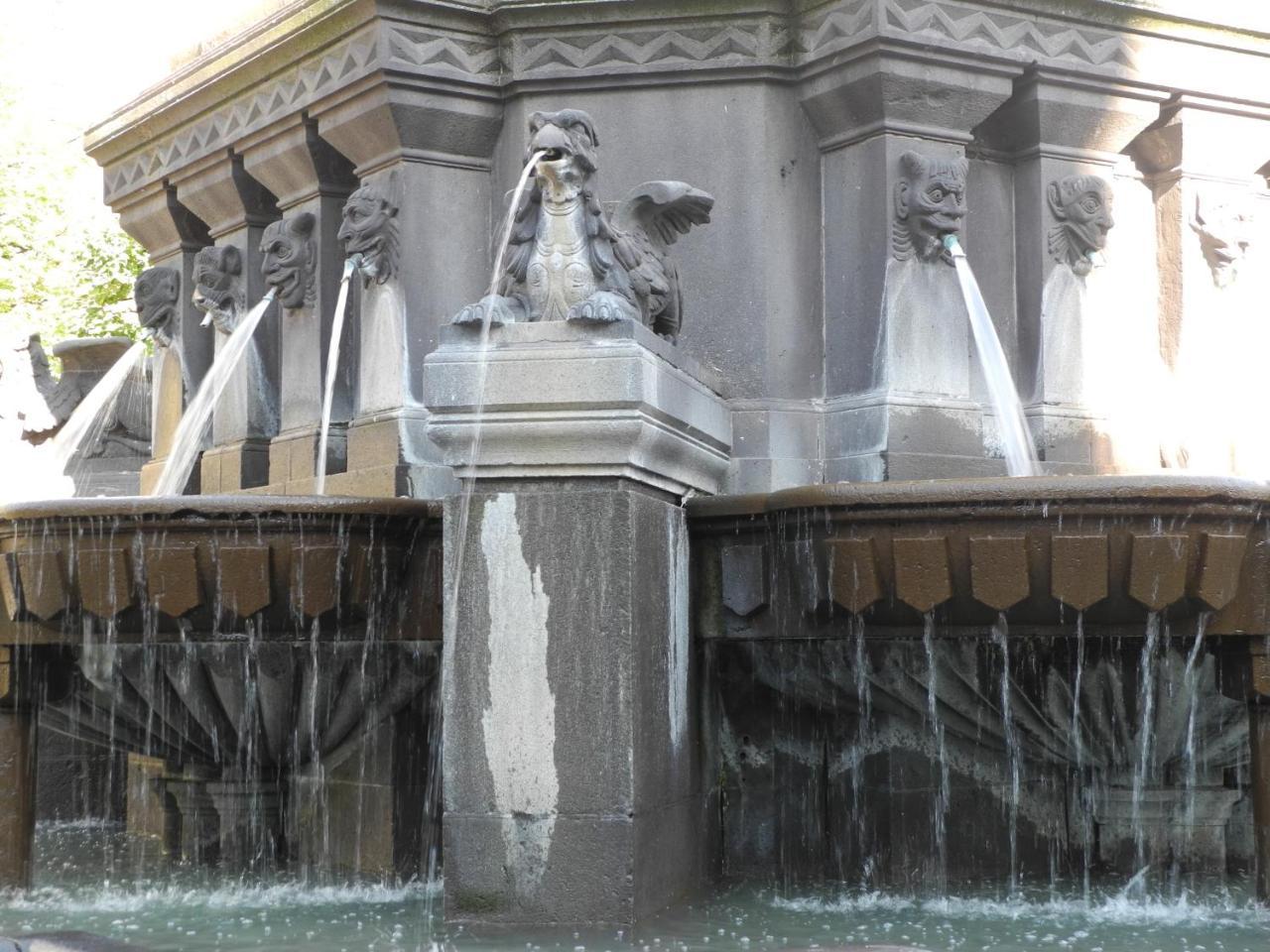 Apparthotel Privilodges Carre De Jaude Clermont-Ferrand Exteriör bild